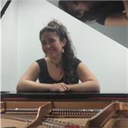 Pianista graduada por Musikene imparte clases de piano adaptadas a diferentes niveles, edades, objetivos y estilos